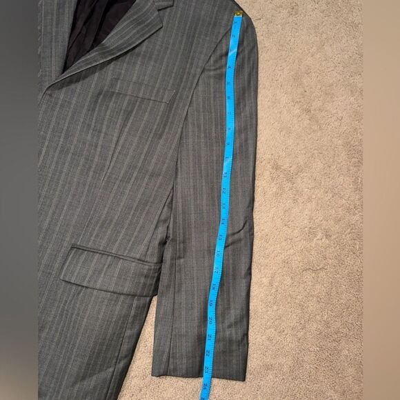 Hugo Boss Super 100s Full Suit - Picture 6 of 13